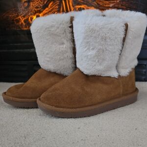 Koolaburra Brown and White Kids Snow Boots